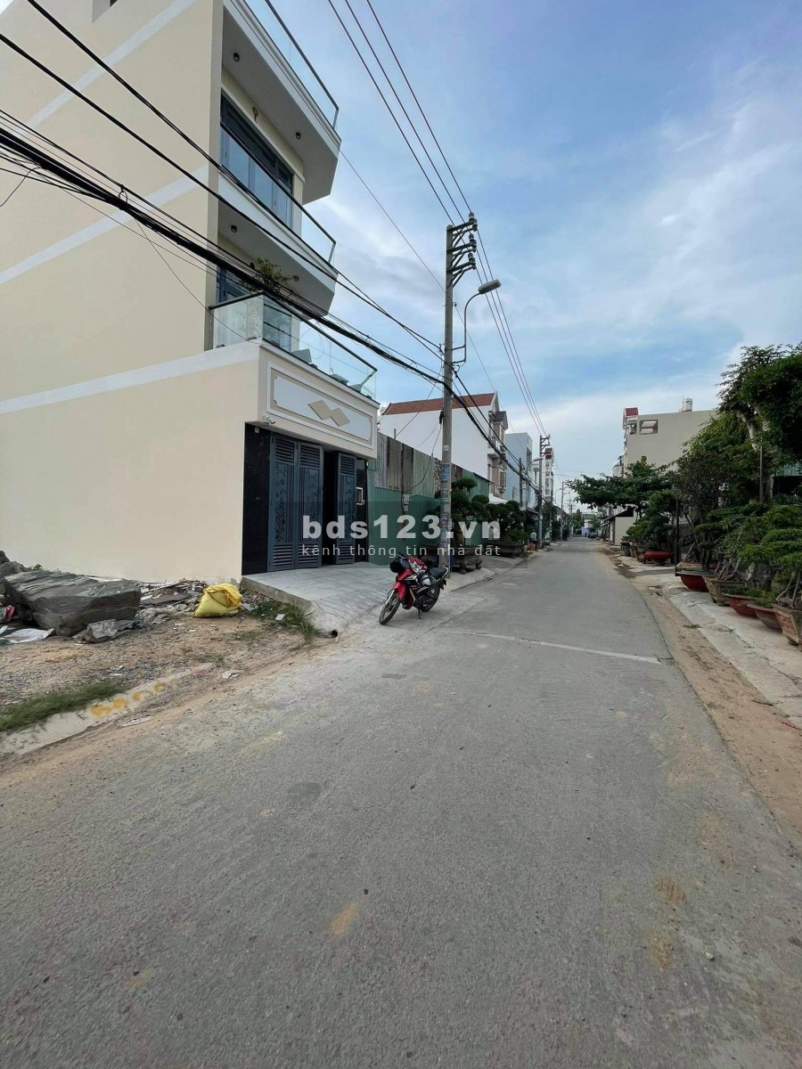 Bán nhà Đường Tây Lân, Quận Bình Tân, dt 63m2, 3 tầng, hẻm nhựa 6m, giá 3.8 tỷ