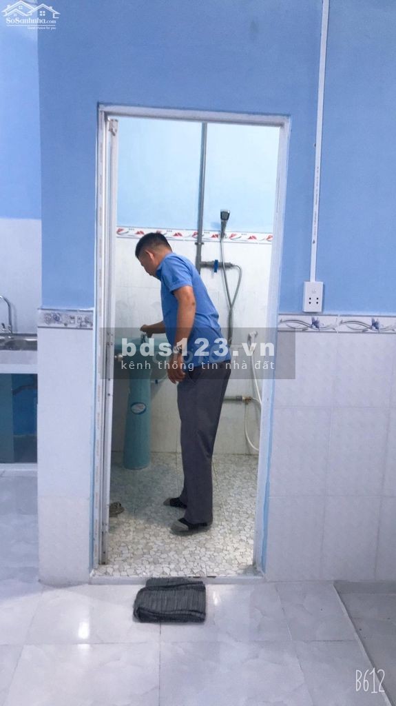 Bán nhà cấp 4 gần Cổng Mỹ Phước 3, có diện tích 100m2 sổ hồng riêng, có vị trí đẹp giá rẻ