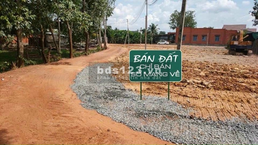 Đất nền giá rẻ khu vực Đồng Xoài đối diện trường Tiểu Học Tiến Hưng