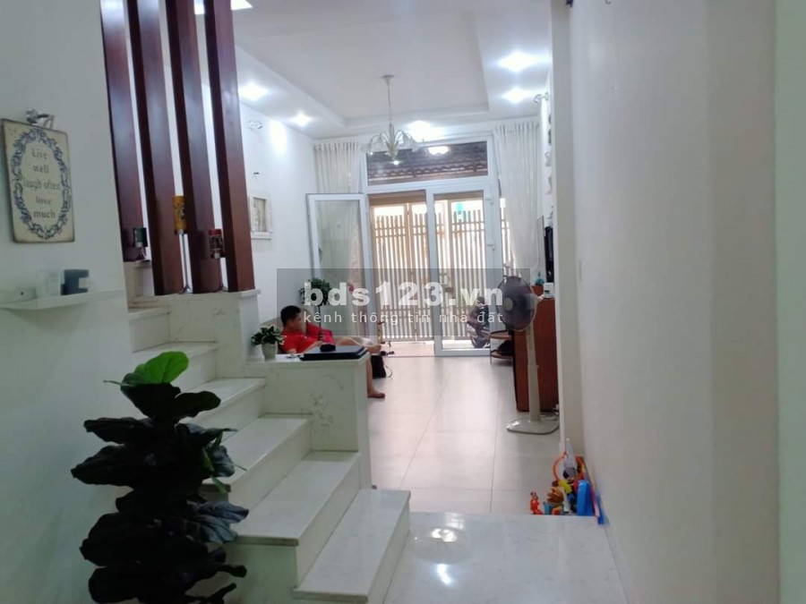 Bán Nhà Mới Nguyễn Tri Phương, Q10, Giá rẻ, 4.2x10m chỉ 5.2 tỷ 0982245779