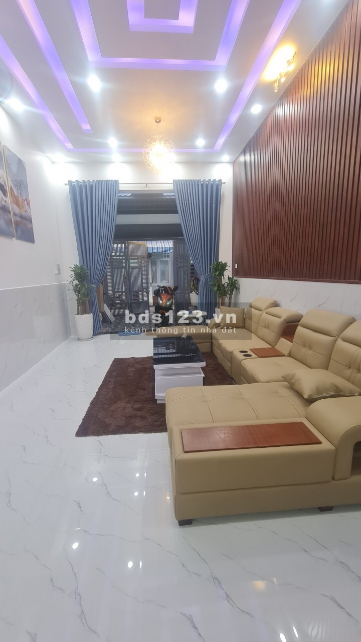 Nhà đẹp 1 trệt 4 lầu Hiệp Thành Quận 12, kiến trúc hiện địa, giá bán 6 tỷ