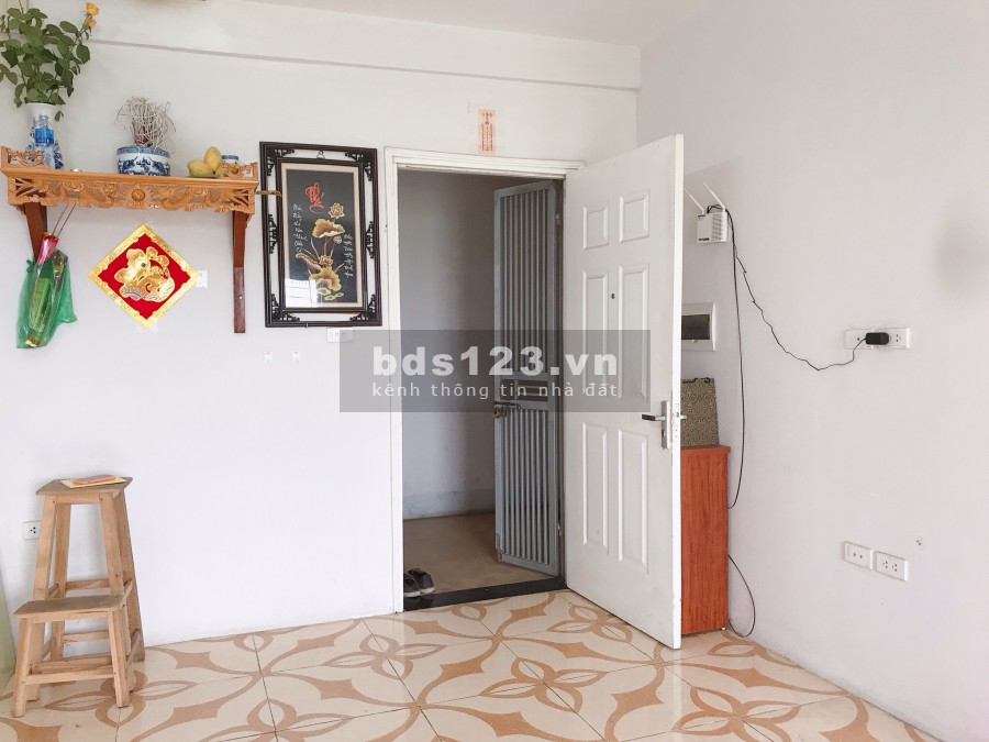 Bán chung cư Gia Lâm 57.6m2 giá hơn 700 triệu, có sẵn nội thất