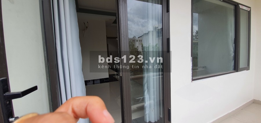 Hẻm thẳng tấp cách ô tô 5m, mới koong, full nội thất, miễn trung gian