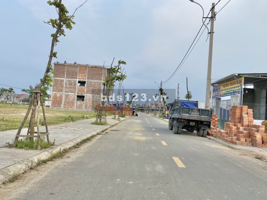 Bán đất kqh Hương Sơn, diện tích 81m2, vị trí đẹp bên cạnh trường mầm non, LH 085_86_87_880