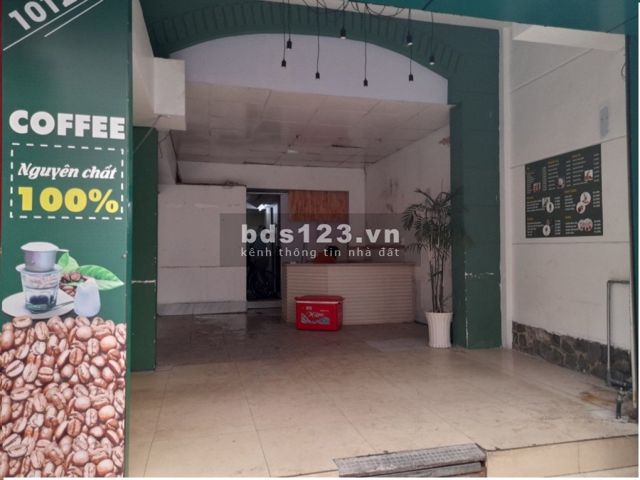 Cho thuê mặt bằng. Hướng tây tứ trạch 2 mặt tiền, tiếp giáp các Quận lớn