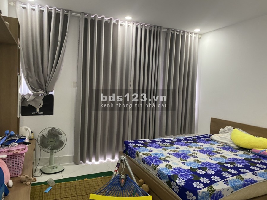 Chính Chủ Bán nhà 1 trệt 3 lầu, full nội thất, Thạnh Xuân, 230m2, sổ riêng, 4.8 tỷ