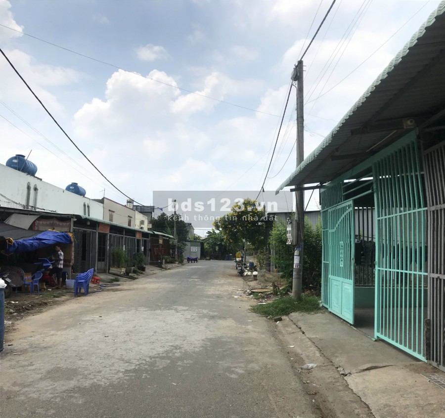 Cần tiền trả nợ bán gấp 80m2 đất Lê Đình Chi, có sổ hồng riêng giá 1 tỷ