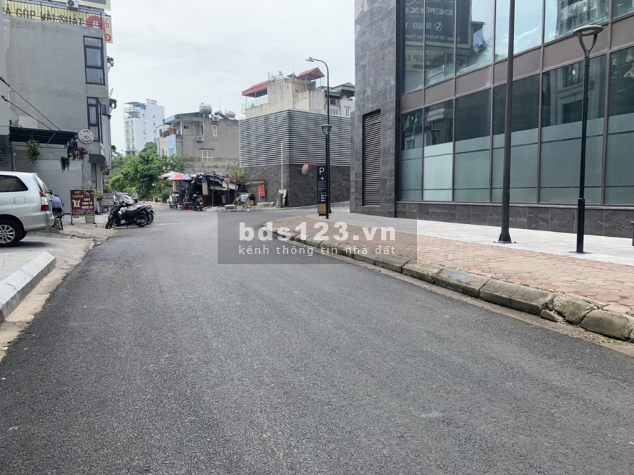 Chính chủ cần bán 7 tầng+1tum+1 hầm, MT 11m tại Thụy Khuê - Tây Hồ. Giá liên hệ 0973781843 Ánh.