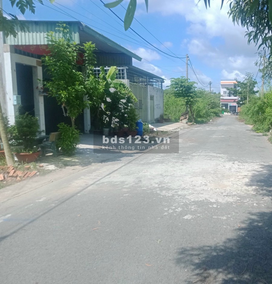 Cần bán lô đất Thổ Cư KDC Tân Đức, ngay Bệnh Viện Đa Khoa Quốc Tế Tân Tạo đại học Quốc Tế Tân Tạo