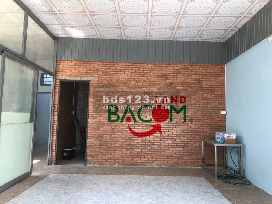 Bán nhanh căn nhà ngay P. Hố Nai, đường Nguyễn Aí Quốc vào chỉ 200m chỉ hơn 4ty