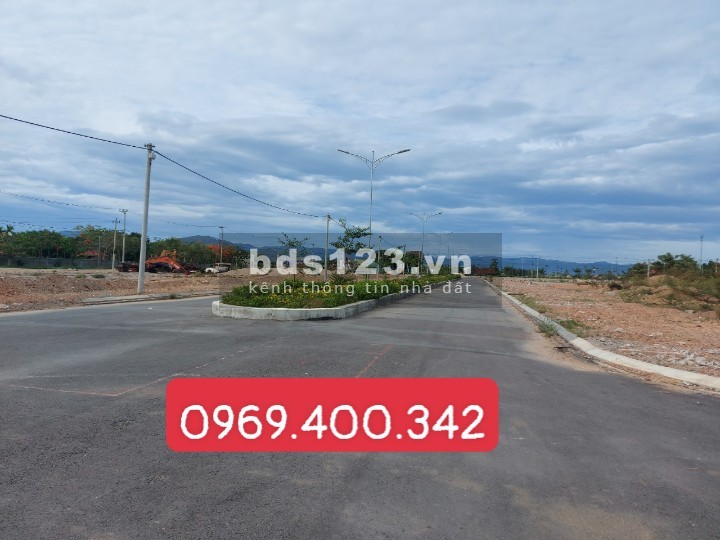 Bán đất siêu phẩm đất nền An Nhơn, mặt tiền Quốc Lộ 1A, giá bao thị trường