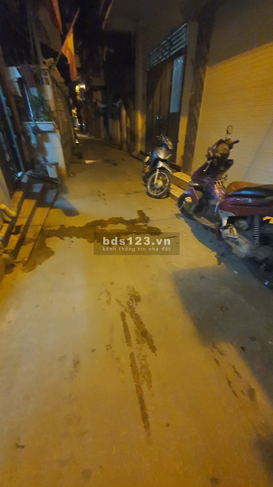 Bán nhà phố Đào Tấn, Ngọc Khánh, Q Ba Đình. dt 54m2, mt 6m5, giá chỉ 4.8Ty. Nhà mặt ngõ kinh doanh ô tô đỗ gần