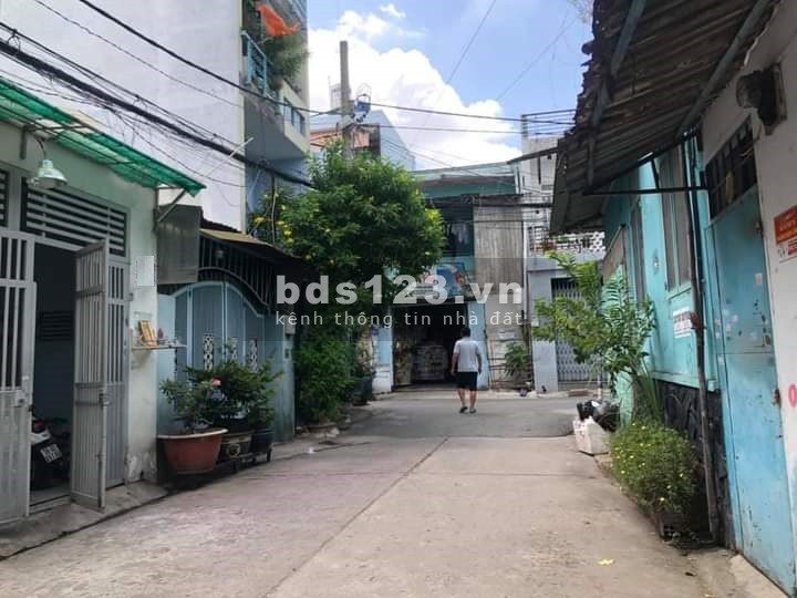Bán Nhà Đẹp Giá Rẻ HXH 1/ Đường Số 10 LVQ dt: 4x13.9m 1 Lầu giá 4.5 Tỷ TL