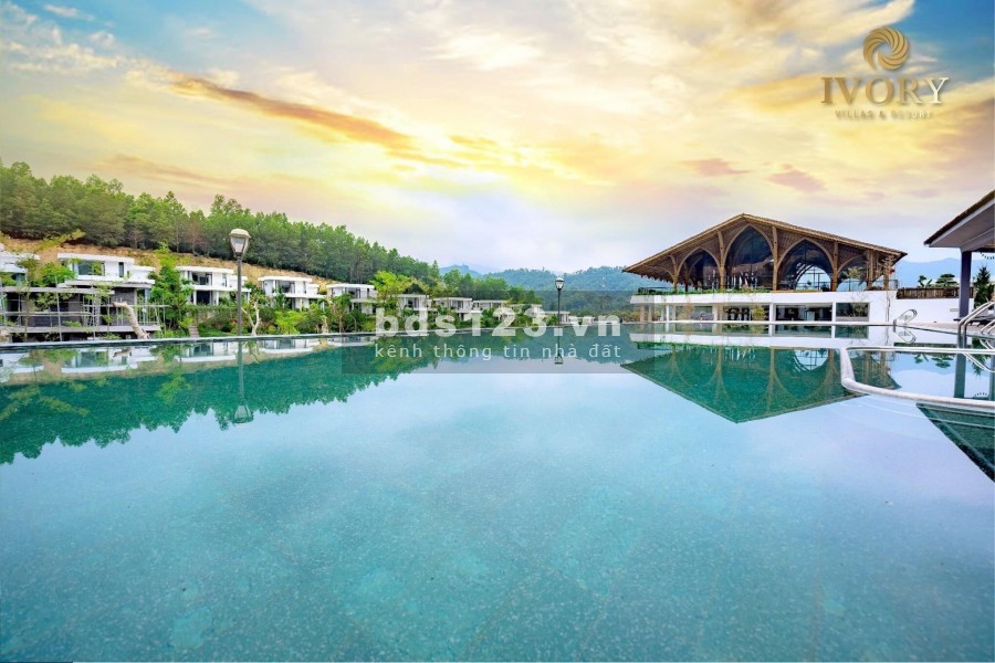 Bán biệt thự ngay mặt đường Quốc lộ 6 Lương Sơn Hòa Bình, Ivory Villas & Resort