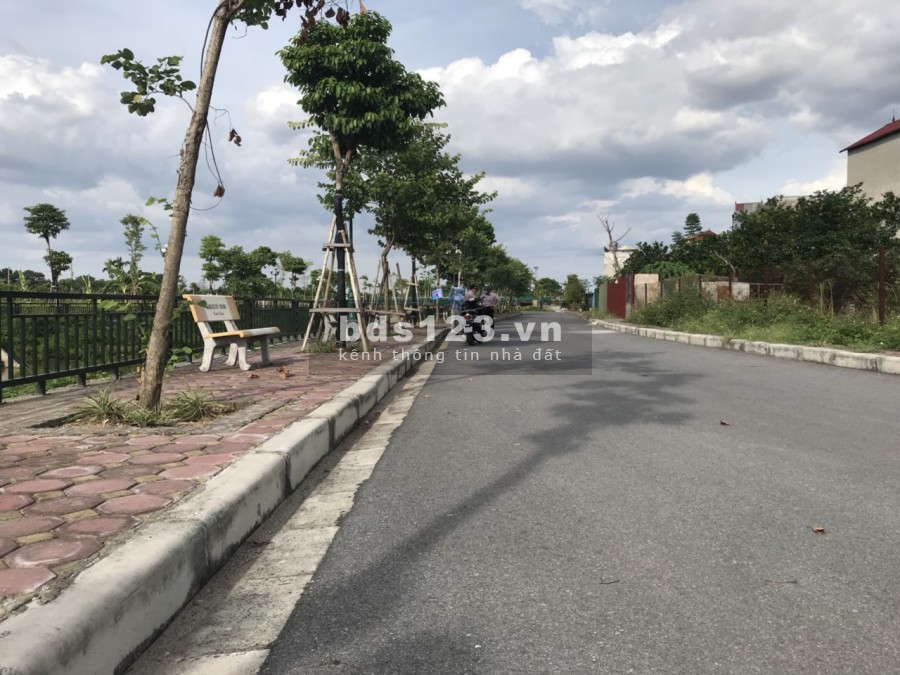Chính chủ bán đất diện tích 92m2 bìa Xóm Vang, Cổ Loa, Đông Anh, Hà Nội