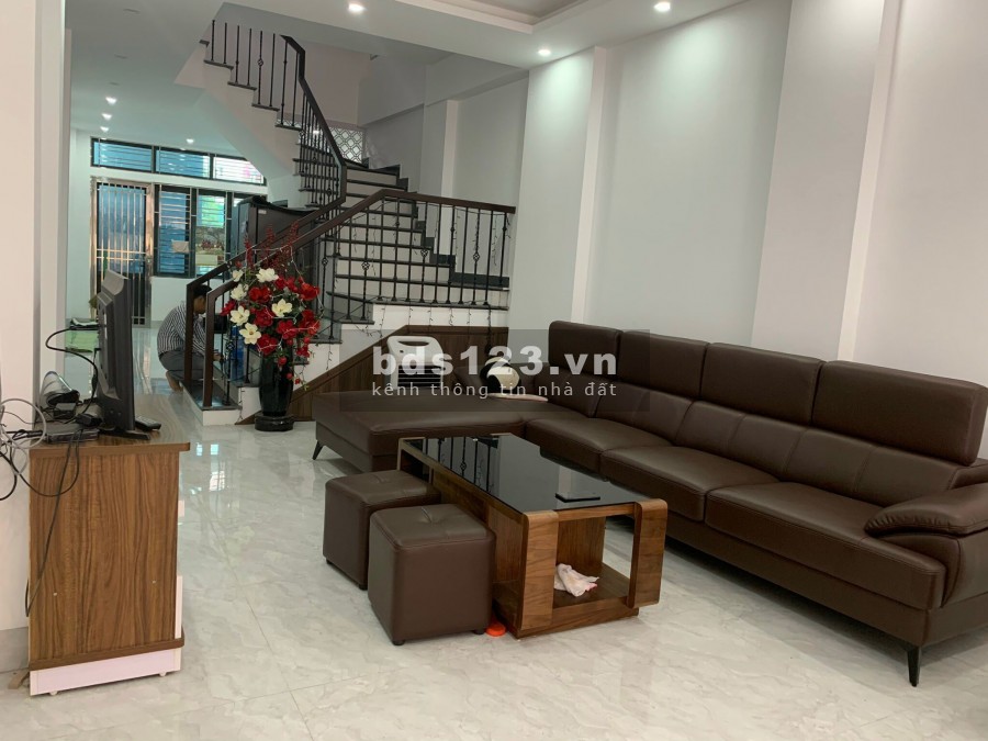 Bán nhà mặt phố Khu Đông Nam Cường, TP HD dt 72.6m2, mt 4.2m, 2.5 tầng, 3 ngủ, giá cực tốt