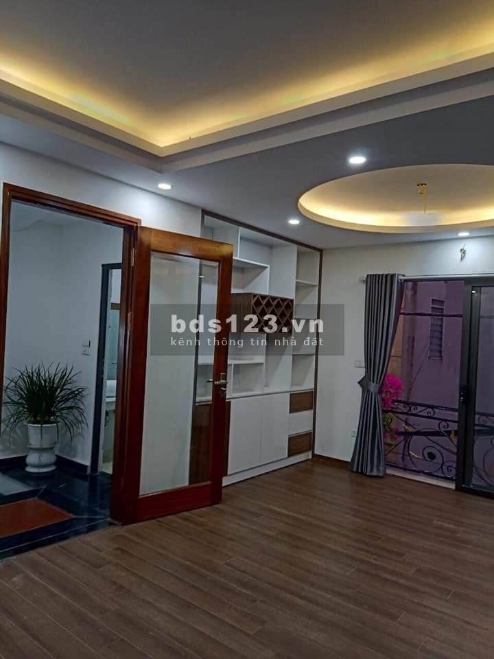 MẶT PHỐ NGUYỄN KHANG-NHÀ CẦU GIẤY-4 TẦNG