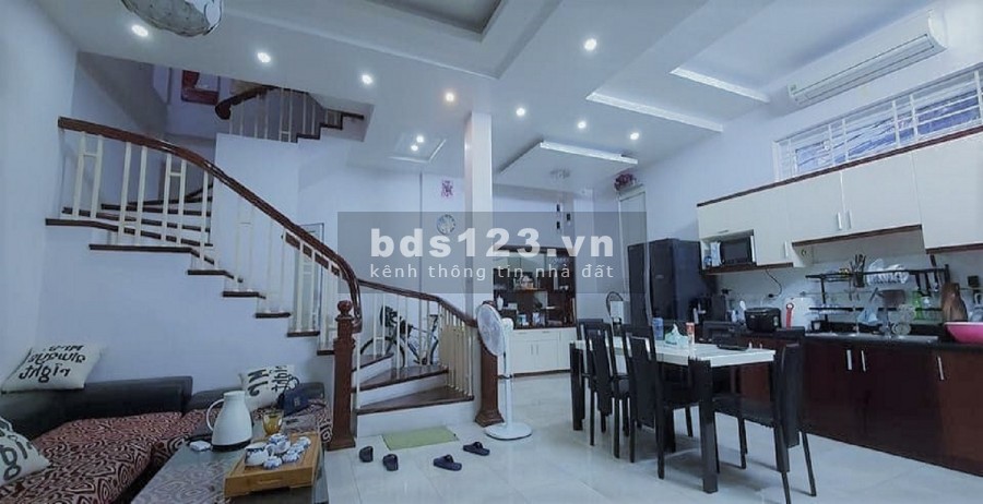 Đặng Văn Ngữ Quận Đống Đa, vỉa hè, oto, kinh doanh, dt 210m2 4 tầng, mt 8.2m giá 30 tỷ