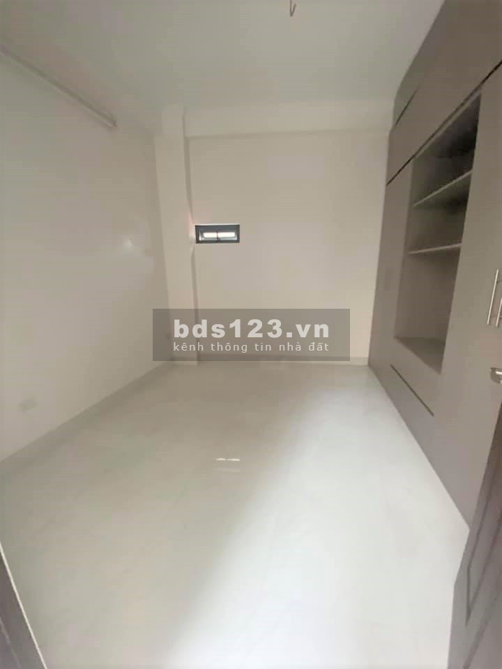 Bán gấp nhà phố Kim Ngưu, khu biệt thự chắc chắn, đẹp thoáng, dt 50m2 5 tầng, giá nhỉnh 4 tỷ