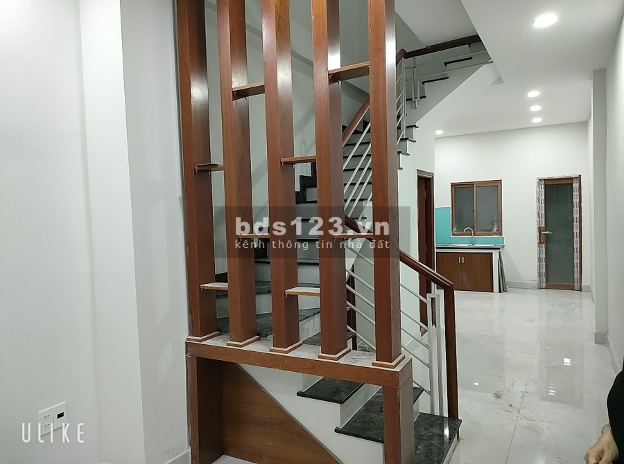 4 tầng mới 100% Huỳnh Văn Bánh Phường 17 Phú Nhuận nở hậu 6.9 tỷ.