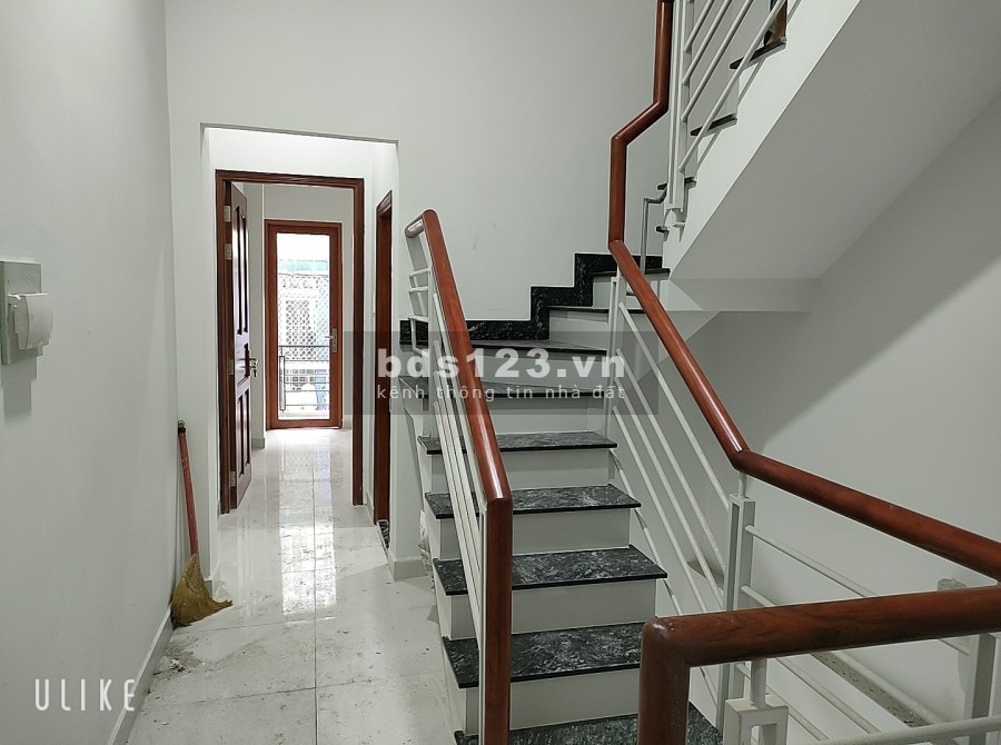 4 tầng mới 100% Huỳnh Văn Bánh Phường 17 Phú Nhuận nở hậu 6.9 tỷ.