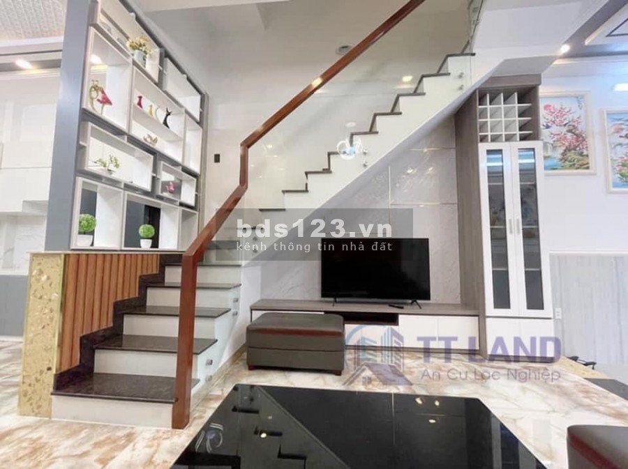 Nhà đẹp lung linh khu dân cư Sài Gòn, mới hẻm xe hơi, 1 trệt, 2 lầu