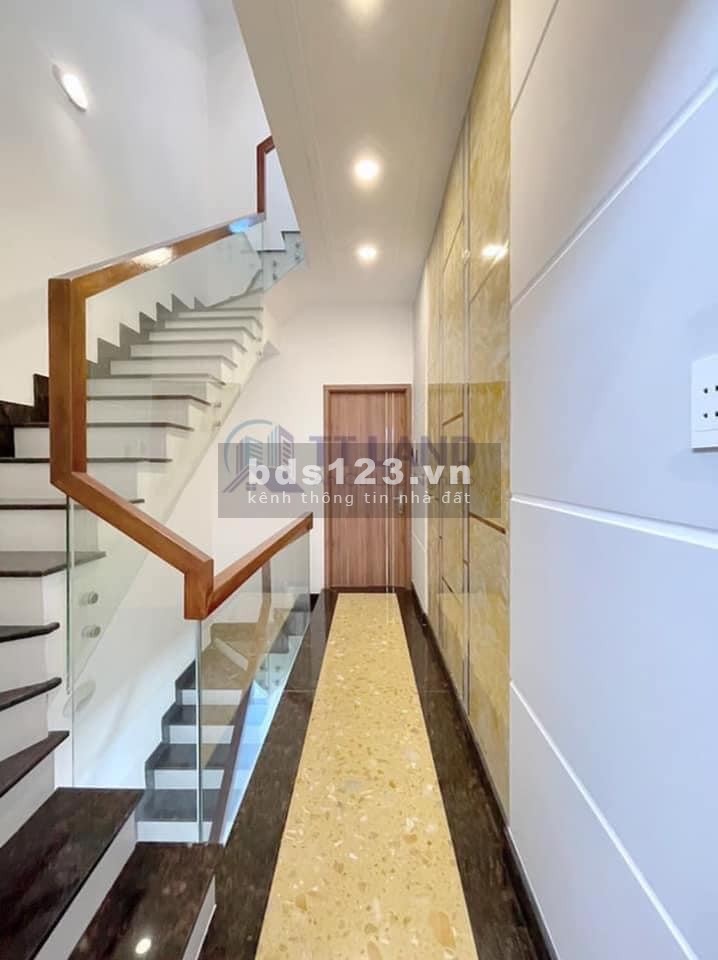 Nhà đẹp lung linh khu dân cư Sài Gòn, mới hẻm xe hơi, 1 trệt, 2 lầu