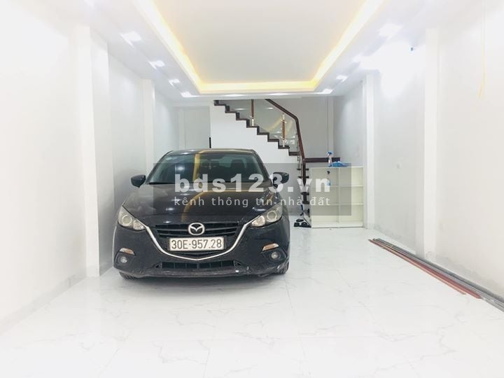 Bán nhà riêng Mỹ Đình, Nam Từ Liêm 35m2, ô tô đỗ cửa, tặng nội thất, giá nhỉnh 3 tỷ (TL)