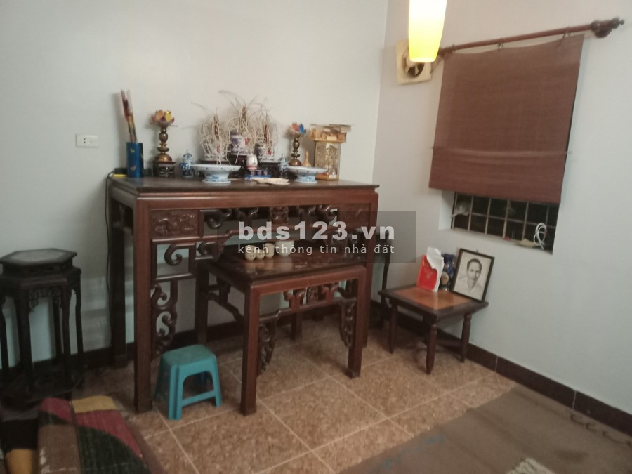 Bán nhà La Thành, ngõ to ô tô vào cửa, diện tích sử dụng 45m2, giá 7,5 tỷ