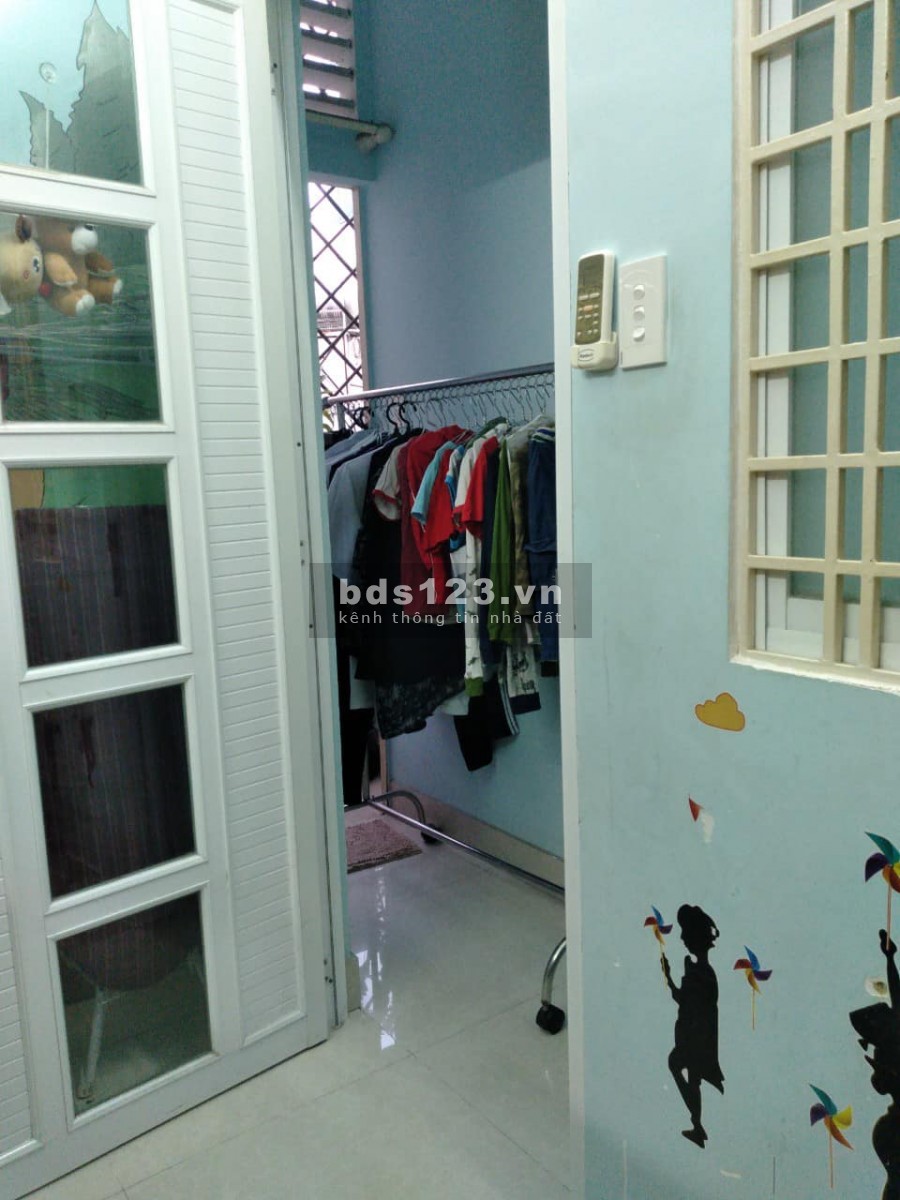 Cách Mạng Tháng 8 Quận 10 không quy hoạch lộ giới nhà ở ngay giá 100tr/m2