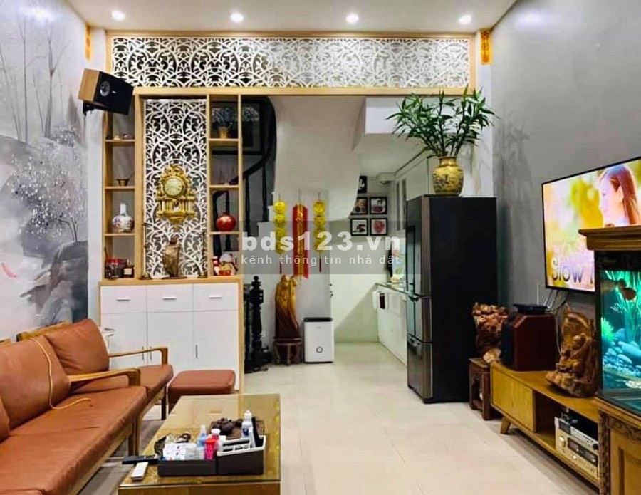 Bán nhà Lạc Long Quân, Tây Hồ diện tích 31m2, 4 tầng, giá bán…