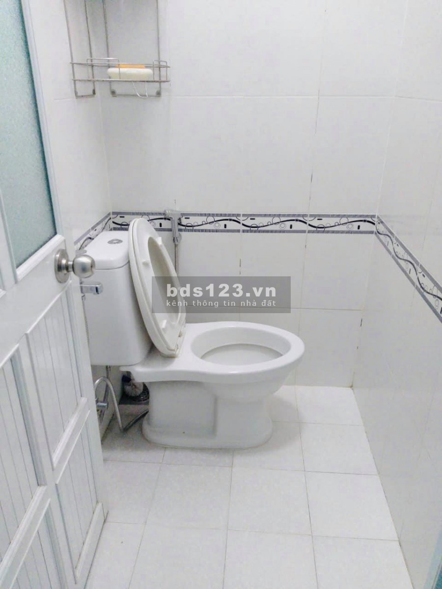 Cách Mạng Tháng 8 Quận 10 không quy hoạch lộ giới nhà ở ngay giá 100tr/m2