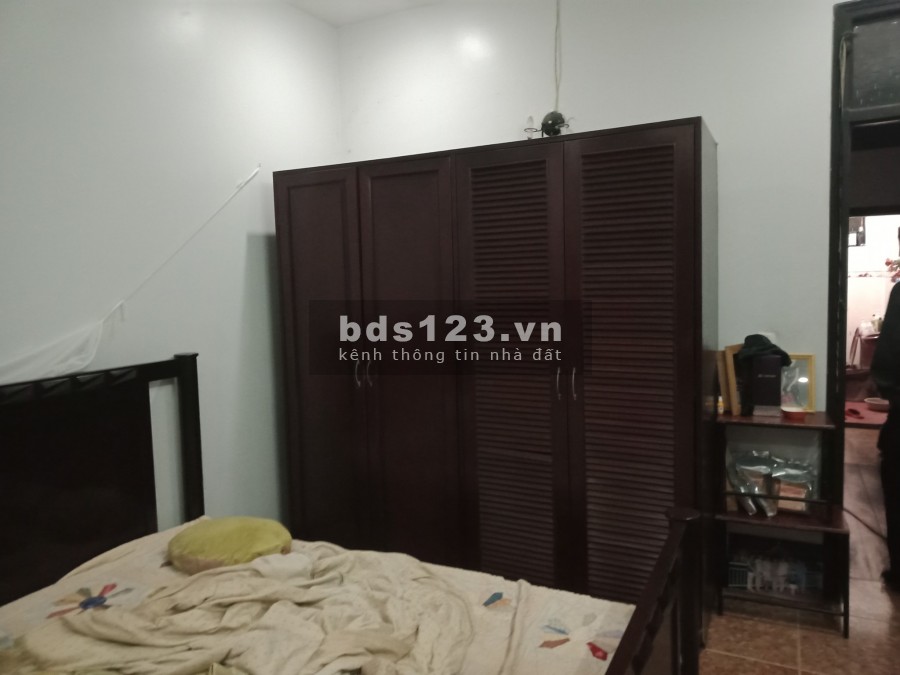 Bán nhà La Thành, ngõ to ô tô vào cửa, diện tích sử dụng 45m2, giá 7,5 tỷ