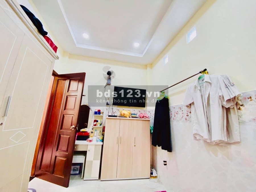 Bán Nhà Thoại Ngọc Hầu-Tân Phú HXH Thông 150m2 3 tầng, giá bán chỉ với 4.1tỷ