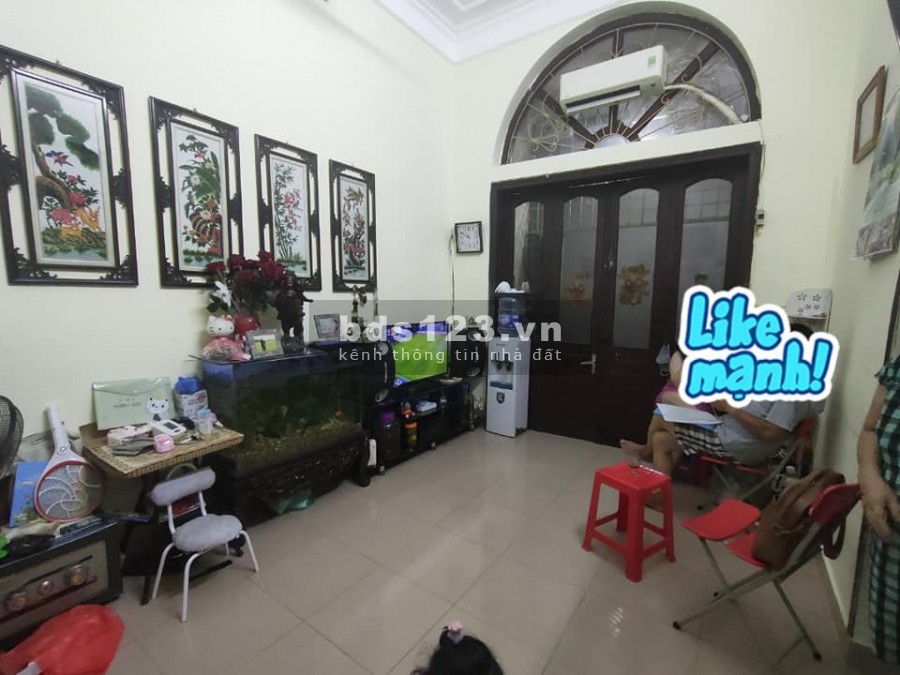 Bán gấp nhà Ngọc Lâm Ngọc Thuỵ, Nguyễn Văn Cừ, dt 46m, 4 tầng, mặt tiền 6m, giá 3,5 tỷ