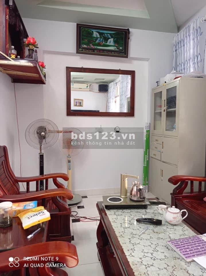 Bán nhà tại Lũy Bán Bích - Tân Thới Hòa Quận Tân Phú dt 42m2 giá 5.8 tỷ thương lượng