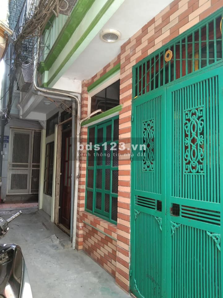 Bán gấp nhà Trung Liệt, Thái Thịnh, lô góc ba mặt thoáng, diện tích 30m2, giá 3 tỷ
