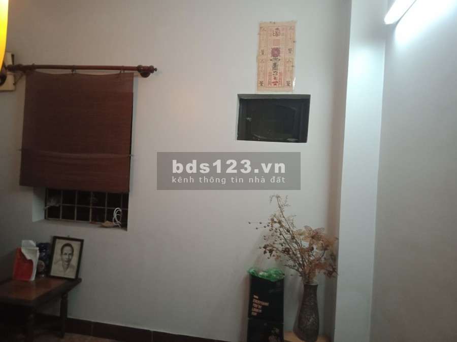 Bán nhà La Thành, ngõ to ô tô vào cửa, diện tích sử dụng 45m2, giá 7,5 tỷ