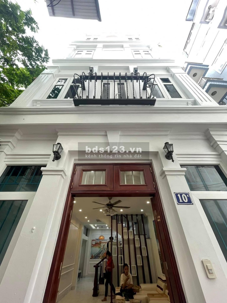 Bốn mặt thoáng nhà rộng full nội thất hiện địa, giá bán 5.85 tỷ