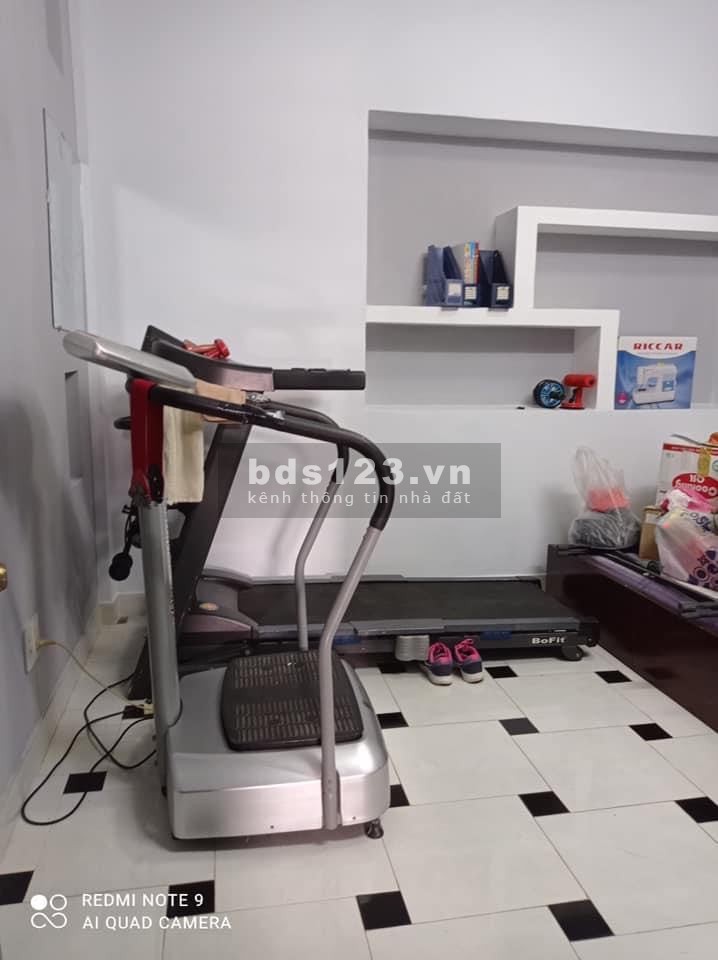 Bán nhà tại Lũy Bán Bích - Tân Thới Hòa Quận Tân Phú dt 42m2 giá 5.8 tỷ thương lượng