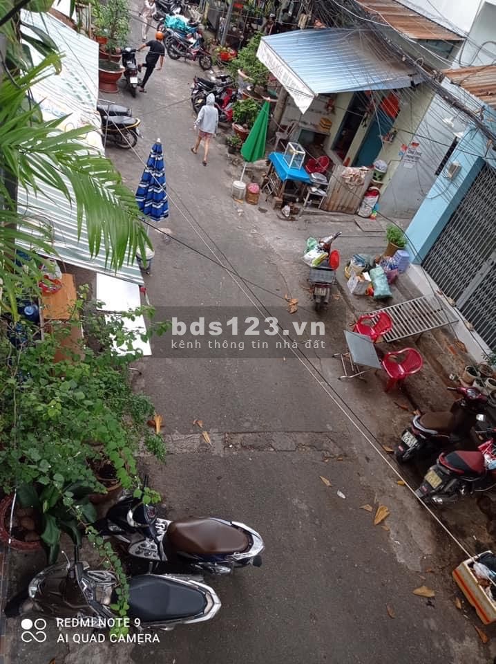 Bán nhà tại Lũy Bán Bích - Tân Thới Hòa Quận Tân Phú dt 42m2 giá 5.8 tỷ thương lượng