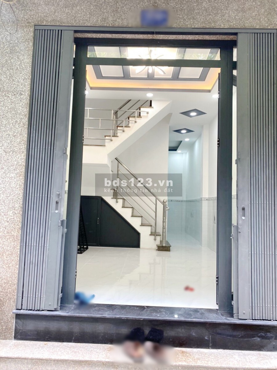 Nhà đẹp ơ ngay, full nội thất, ngõ thông rộng thoáng, ô tô đổ cổng, 5 tầng đúc