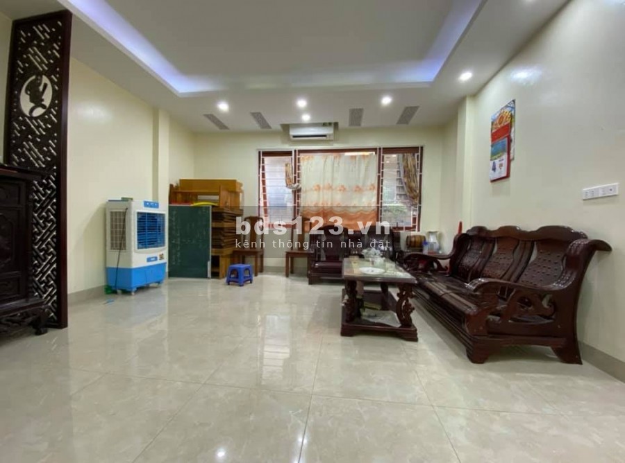 Nhà đẹp Trần Cung, Quận Bắc Từ Liêm, ô tô thẳng ngõ 51m2 giá bán 5.2 tỷ