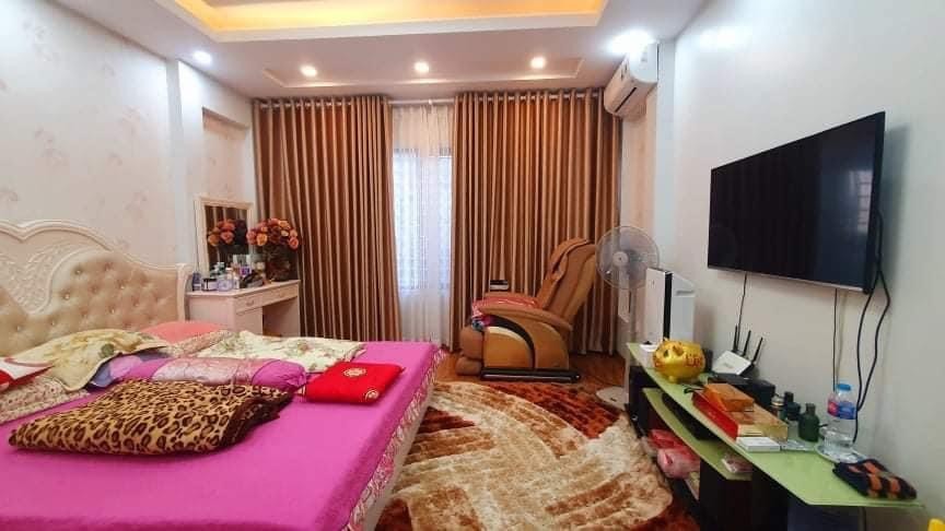 Bán nhà HOàn Cầu phân lô 55m2, 6 tầng, mt 4.2m, kinh doanh ô tô gần hồ 2 mặt thoáng