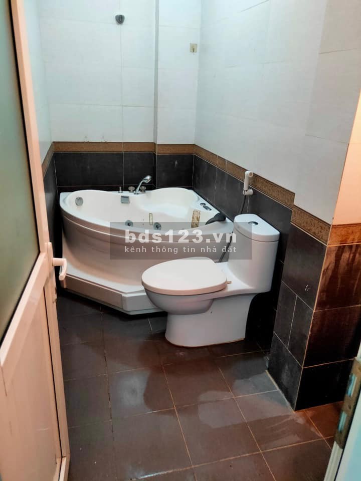 Bán nhà riêng phố Lương Khánh Thiện, dt 41m, 5 tầng, giá 3.7 tỷ 0926900555