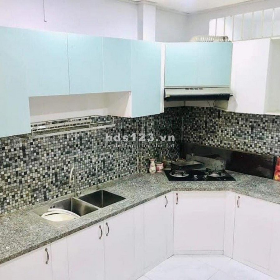 Khu vực an ninh, nội thất cực xinh giá chỉ 5.5 tỷ, 2 tầng có ngay nhà hẻm xe hơi Bình Thạnh