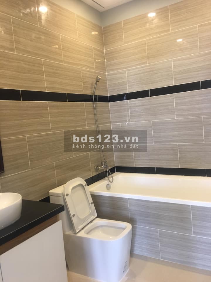 Bán mặt tiền KD, Lý Phục Man, P. Bình Thuận, 128m2, 3 lầu, chỉ 17 tỷ!