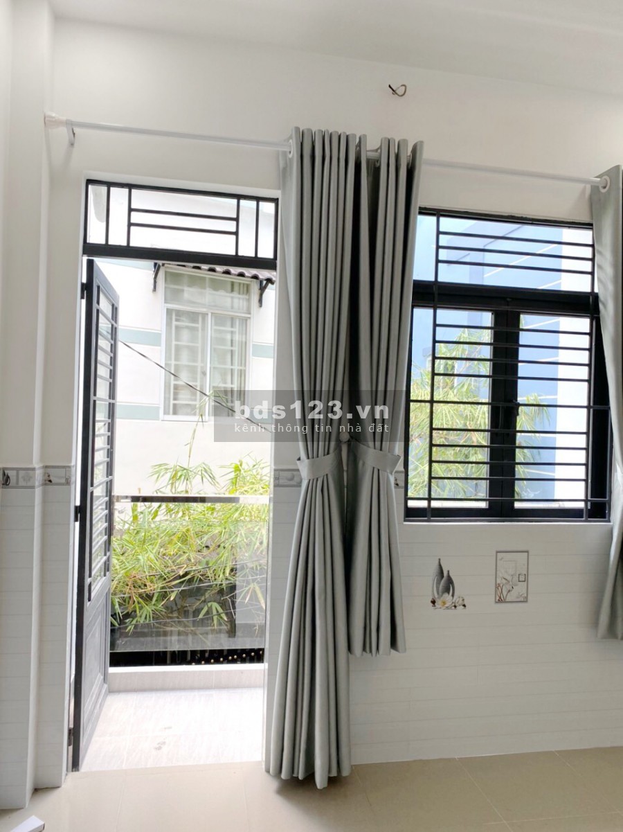 Nhà đẹp ơ ngay, full nội thất, ngõ thông rộng thoáng, ô tô đổ cổng, 5 tầng đúc