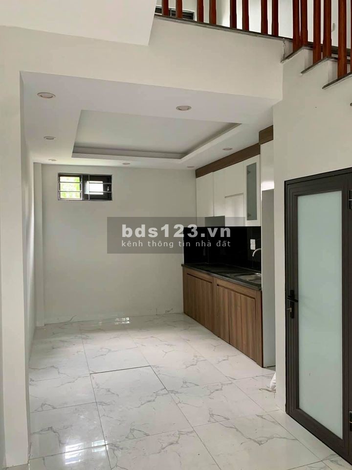 Căn góc 3 bước ra Trường Chinh diện tích 26m2 mặt tiền hơn 4m 6 tầng, giá 3.2 tỷ