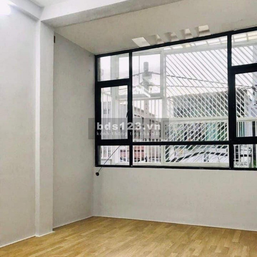 Khu vực an ninh, nội thất cực xinh giá chỉ 5.5 tỷ, 2 tầng có ngay nhà hẻm xe hơi Bình Thạnh